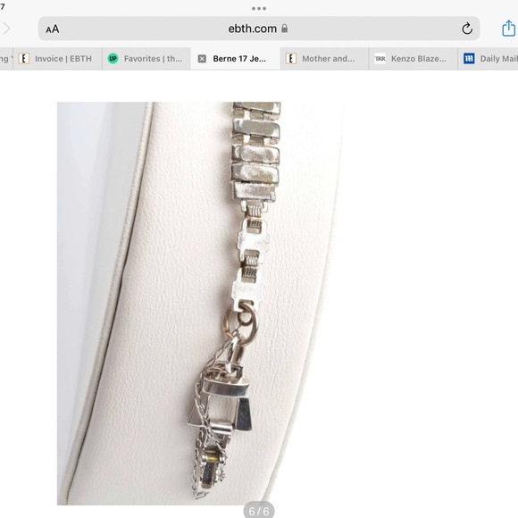 Beautiful Vintage Wristwatch main image 4